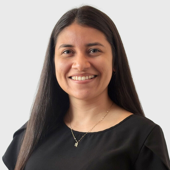 Laura Linares